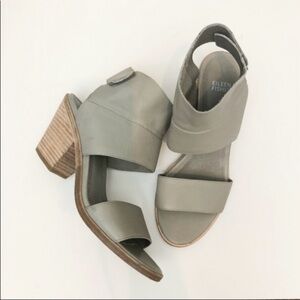 Elegant Eileen Fisher ankle strap grey leather sandal with Block heel 9.5
